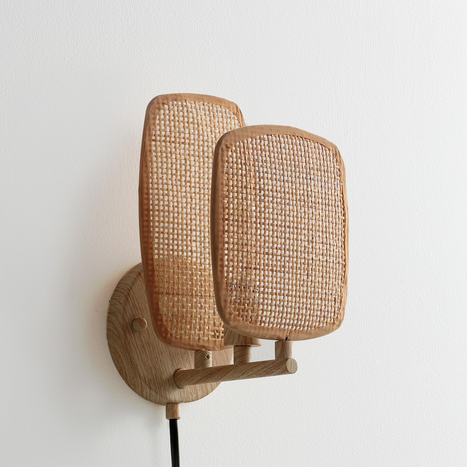 Amud Wall Sconce — Default