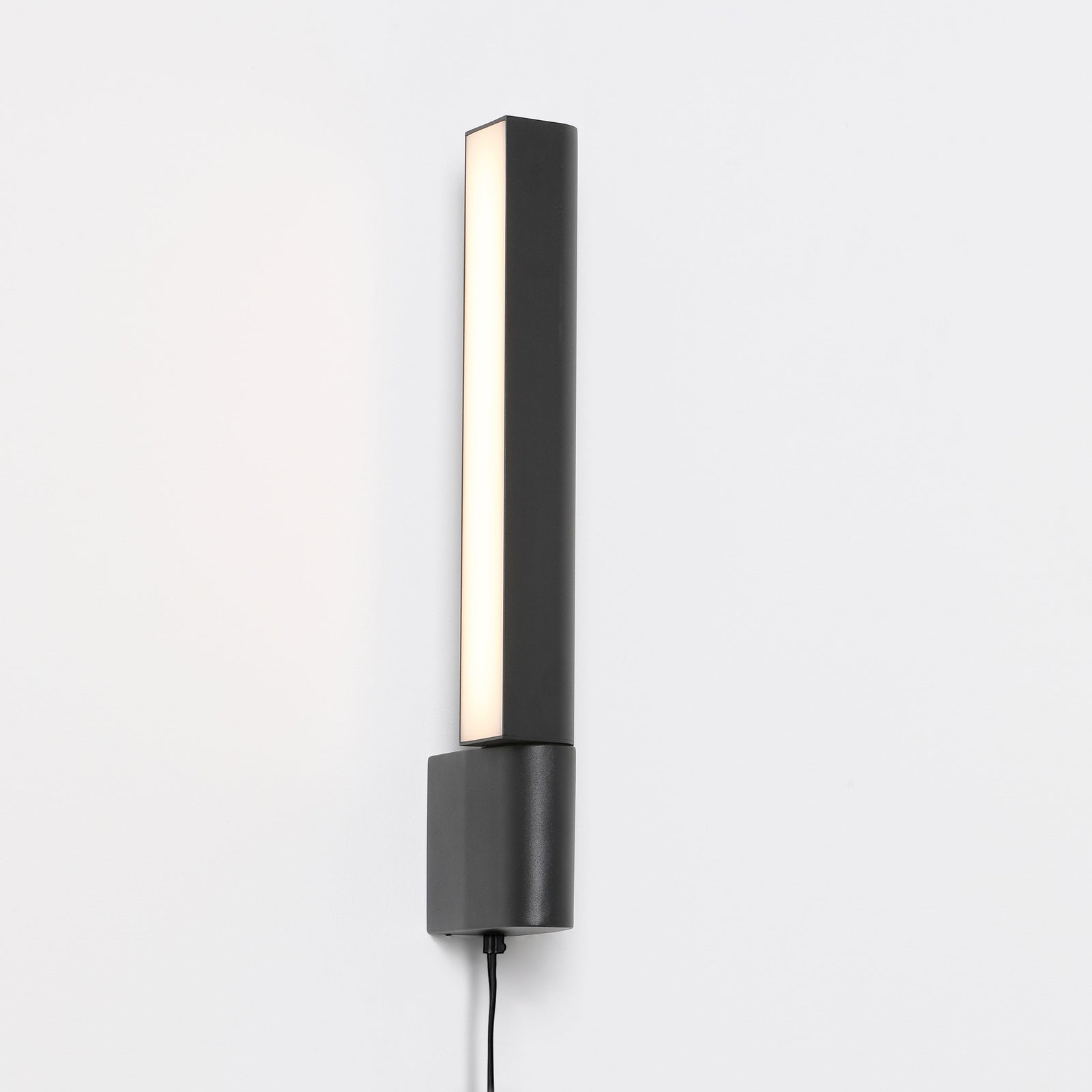 Ma'or Wall Sconce — Default