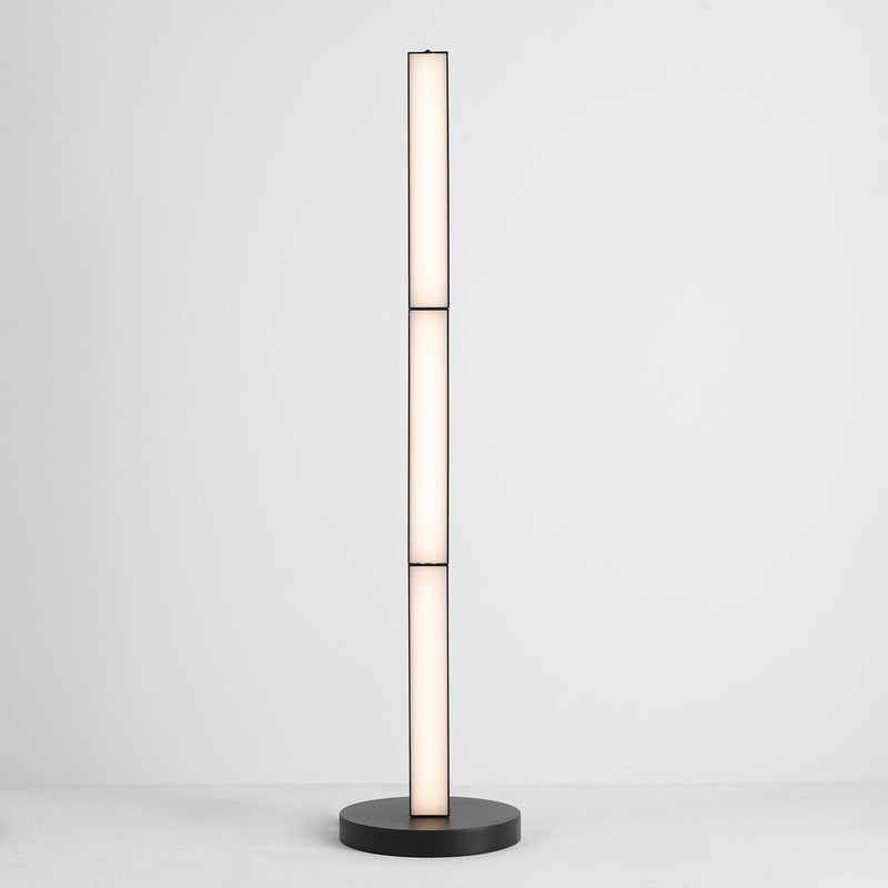 Ma'or Floor Lamp — Default